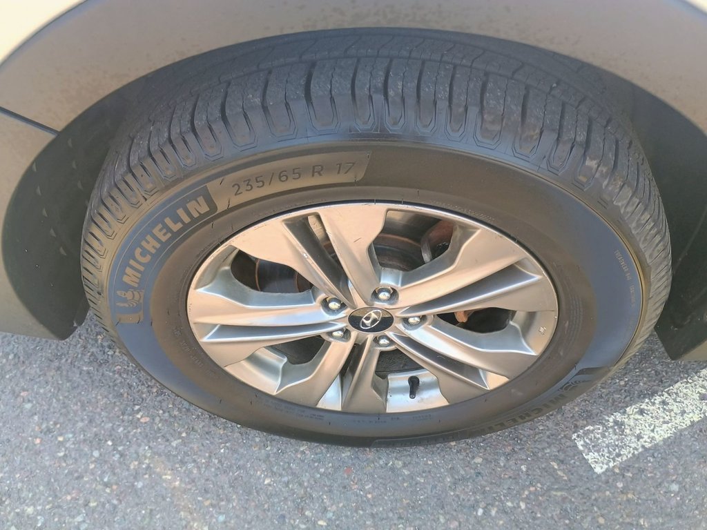 Hyundai SANTA FE BASE 2015 à New Glasgow, Nouvelle-Écosse - 14 - w1024h768px
