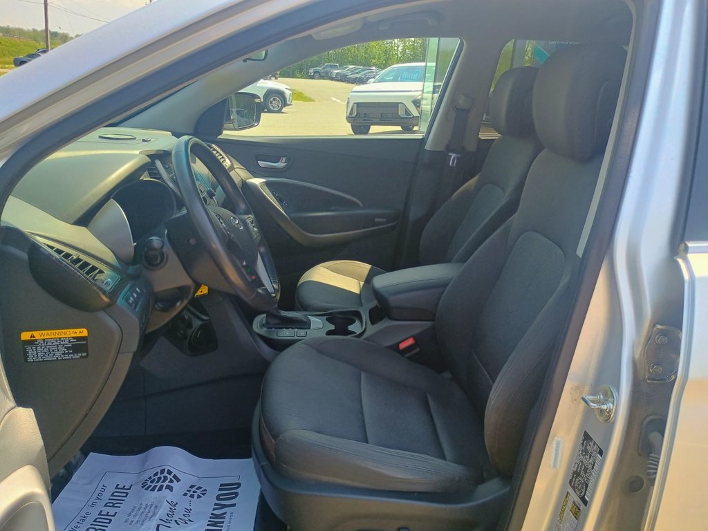 Hyundai SANTA FE BASE 2015 à New Glasgow, Nouvelle-Écosse - 12 - w1024h768px
