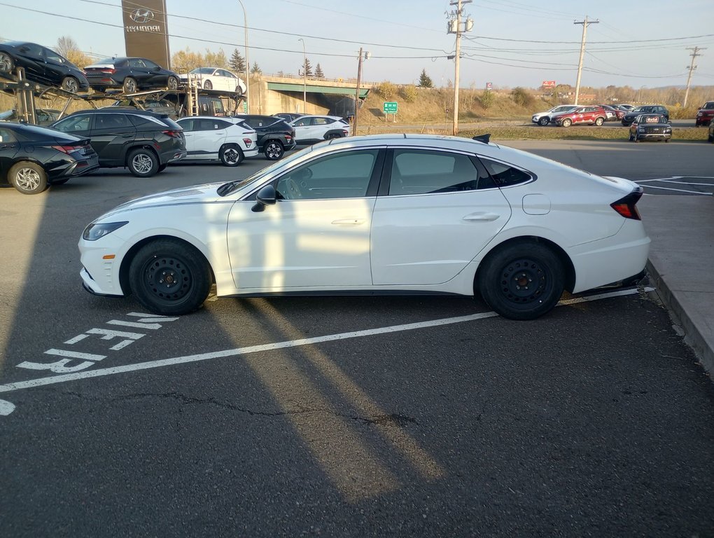 2020  Sonata SPORT in New Glasgow, Nova Scotia - 2 - w1024h768px