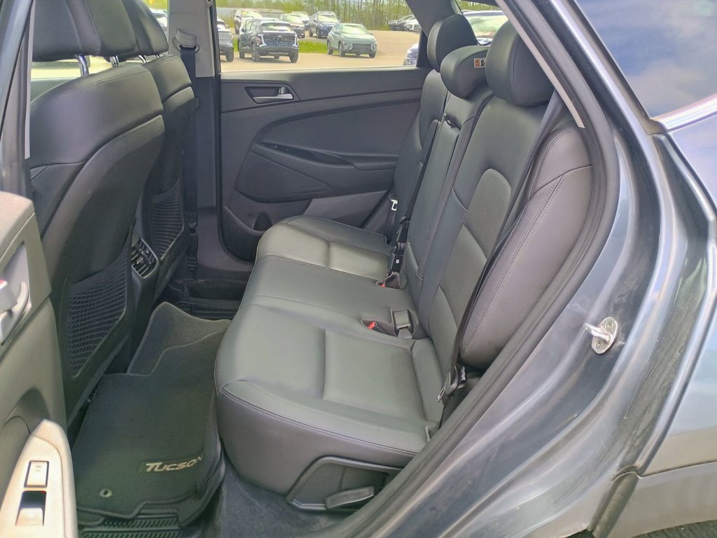 2016 Hyundai TUCSON LUXURY in New Glasgow, Nova Scotia - 12 - w1024h768px