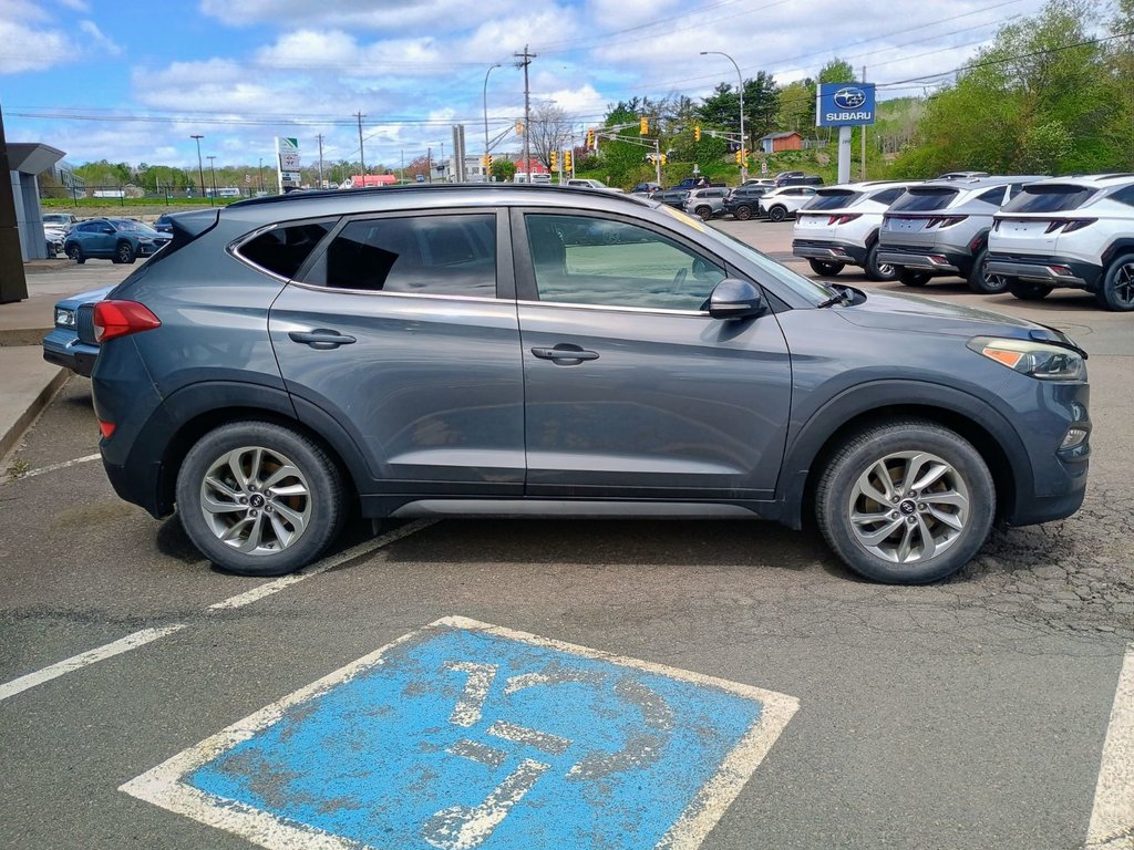 2016 Hyundai TUCSON LUXURY in New Glasgow, Nova Scotia - 6 - w1024h768px