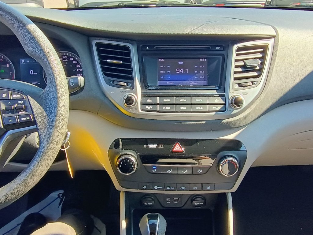 Hyundai Tucson BASE 2017 à New Glasgow, Nouvelle-Écosse - 10 - w1024h768px