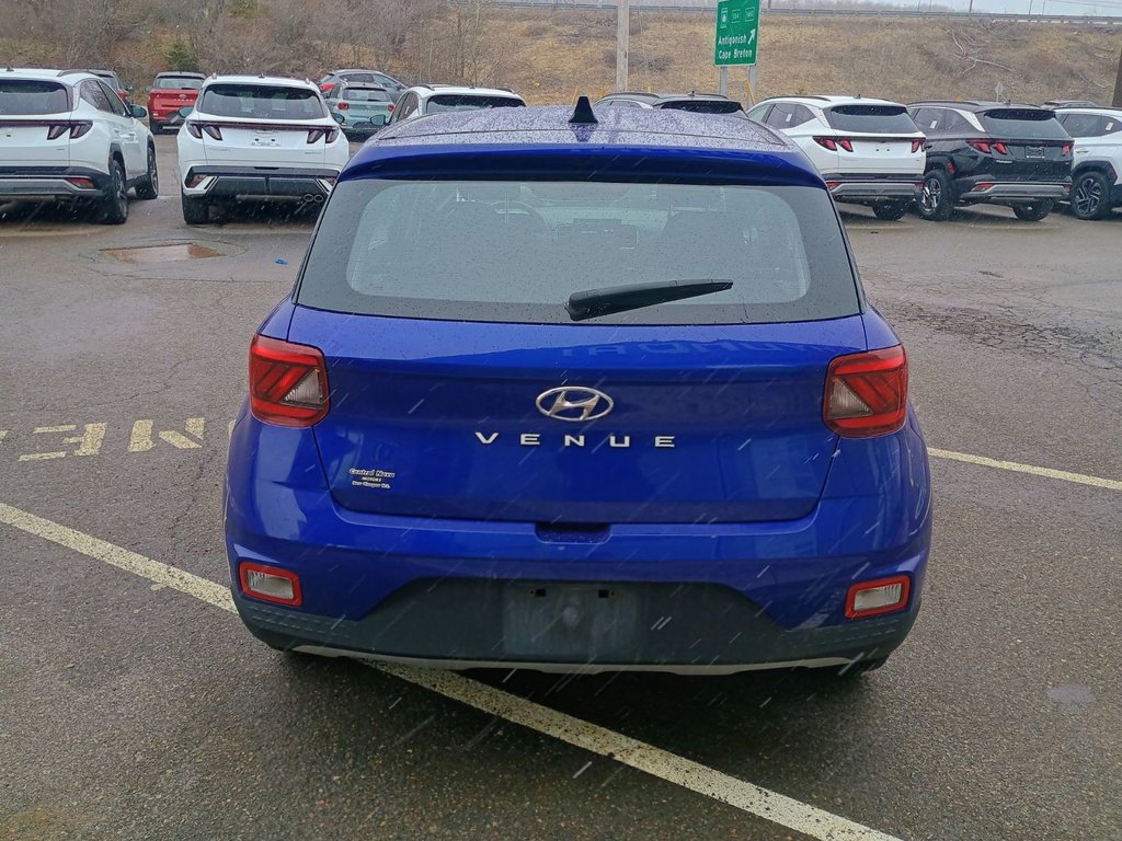 Hyundai VENUE ESSENTIAL 2022 à New Glasgow, Nouvelle-Écosse - 4 - w1024h768px