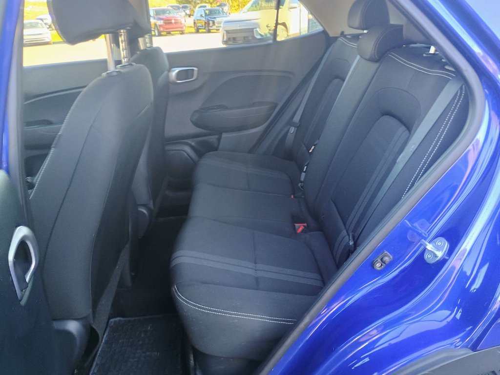 2023 Hyundai VENUE PREFERRED in New Glasgow, Nova Scotia - 12 - w1024h768px