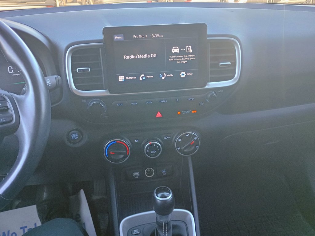 2023 Hyundai VENUE PREFERRED in New Glasgow, Nova Scotia - 10 - w1024h768px