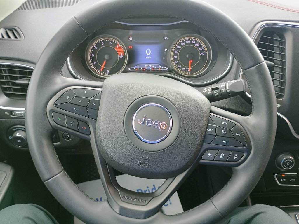 2022 Jeep CHEROKEE TRAILHAWK ELITE in New Glasgow, Nova Scotia - 11 - w1024h768px