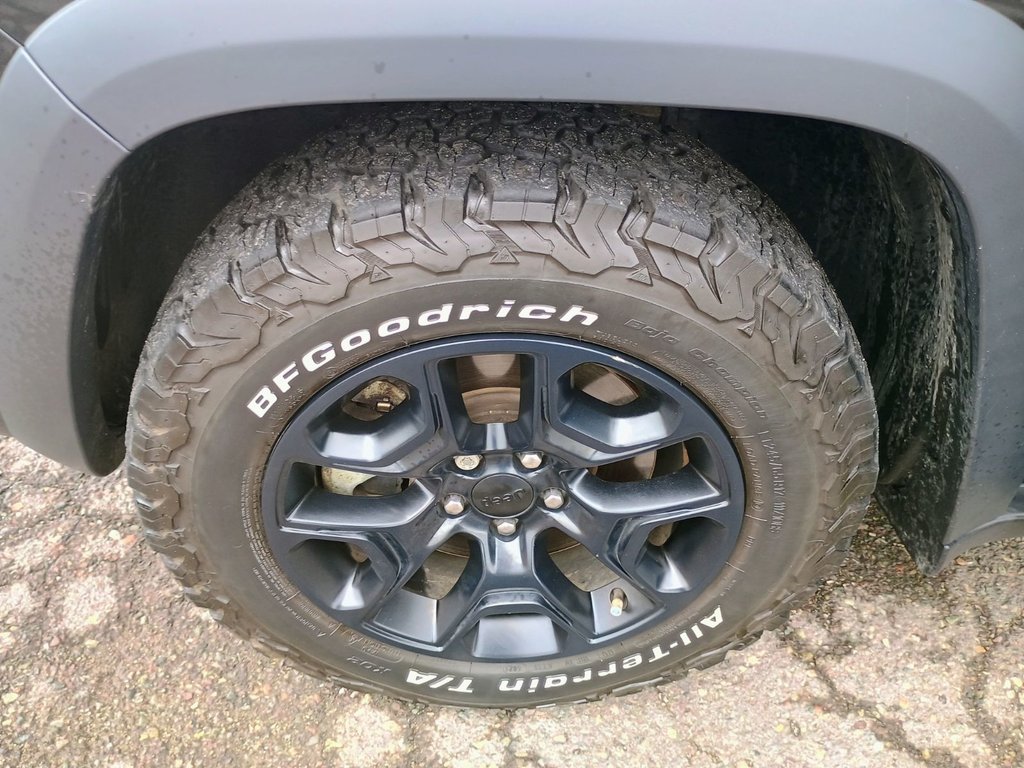 2022 Jeep CHEROKEE TRAILHAWK ELITE in New Glasgow, Nova Scotia - 15 - w1024h768px