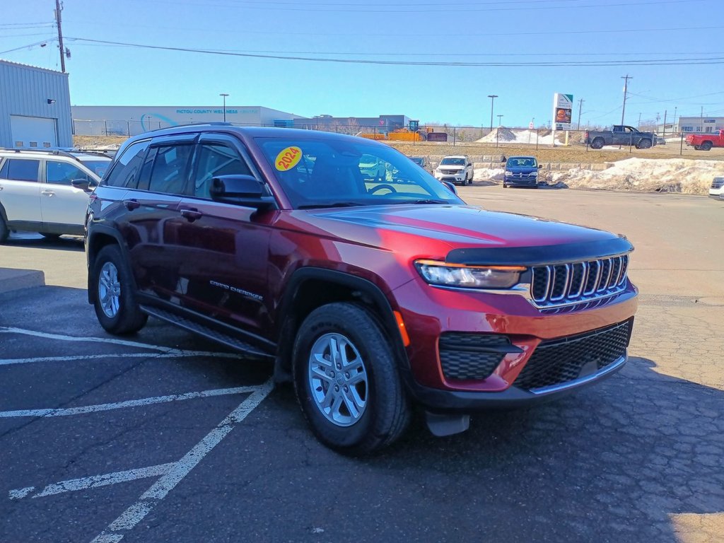 2024 Jeep GRAND CHEROKEE LAREDO in New Glasgow, Nova Scotia - 5 - w1024h768px