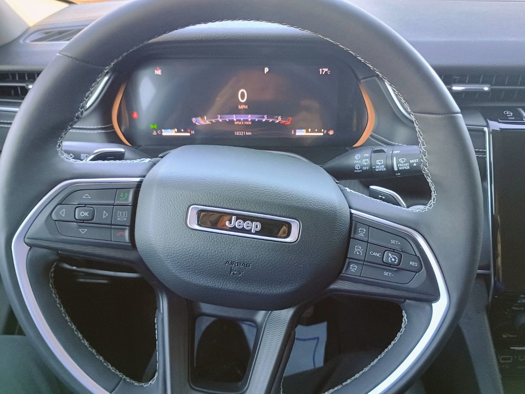 2024 Jeep GRAND CHEROKEE LAREDO in New Glasgow, Nova Scotia - 9 - w1024h768px