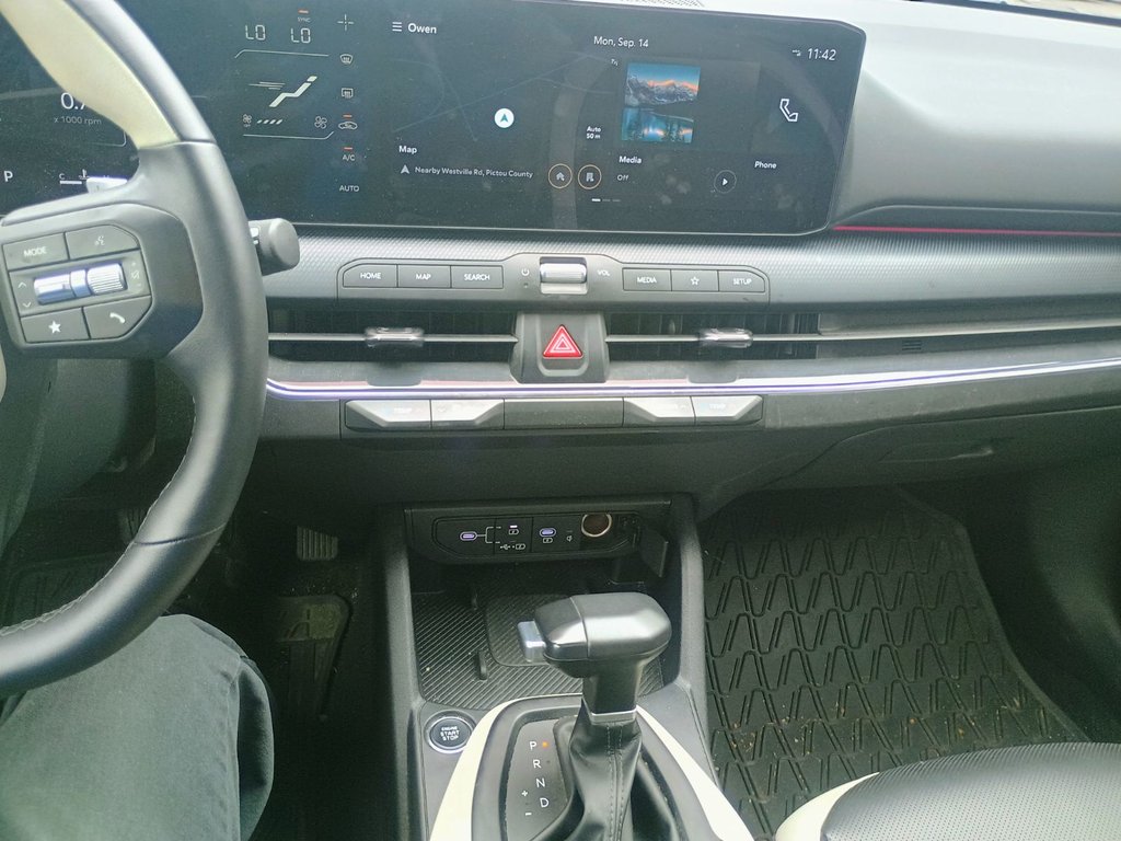 2025 Kia K4 GT-LINE TURBO in New Glasgow, Nova Scotia - 10 - w1024h768px