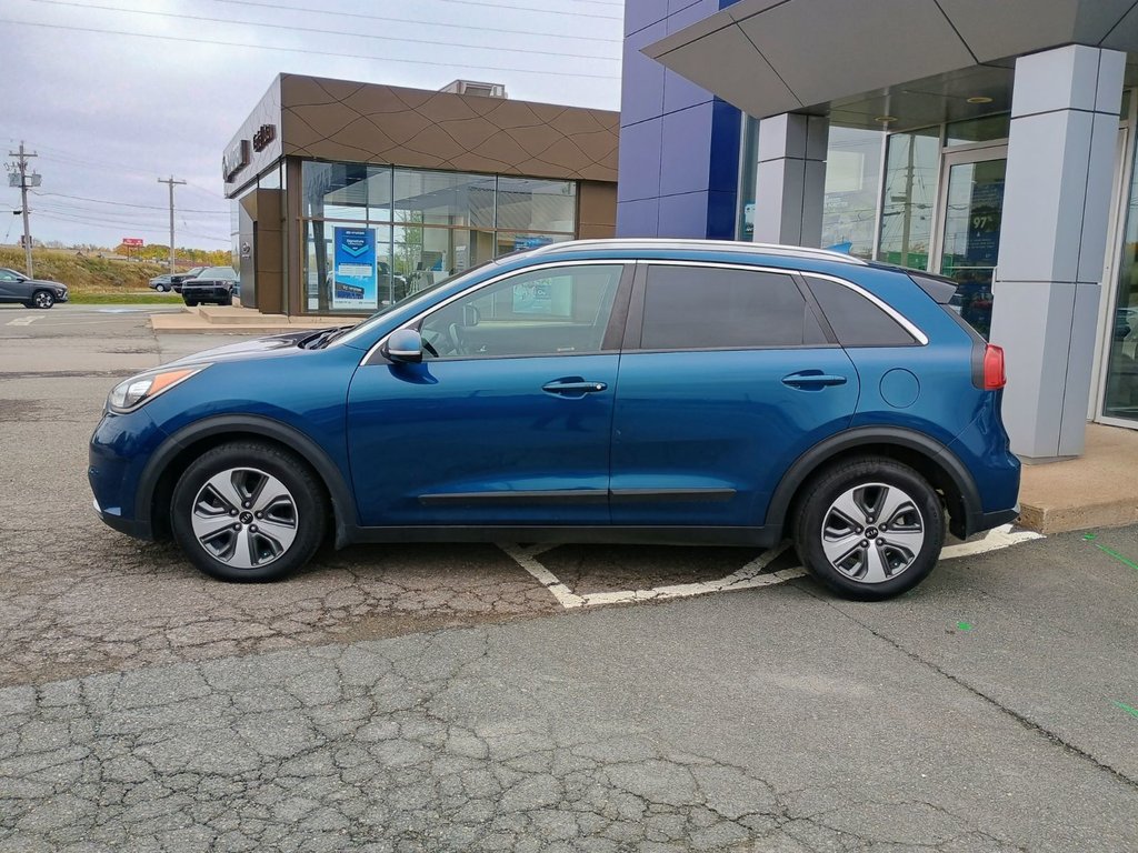 2018 Kia NIRO EX PREMIUM in New Glasgow, Nova Scotia - 2 - w1024h768px