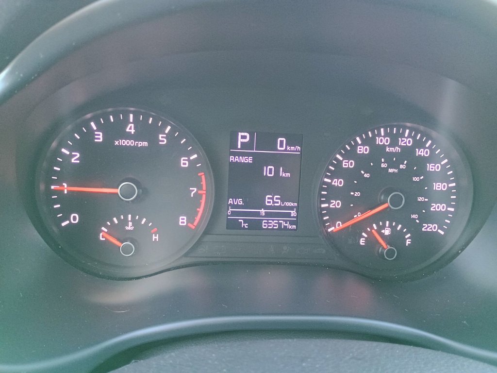 2018 Kia RIO 5-DOOR LX+ in New Glasgow, Nova Scotia - 9 - w1024h768px