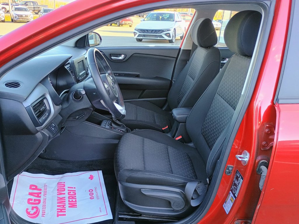 2018 Kia RIO 5-DOOR LX+ in New Glasgow, Nova Scotia - 12 - w1024h768px