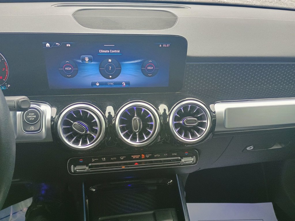 2024 Mercedes-Benz GLB 250 in New Glasgow, Nova Scotia - 10 - w1024h768px