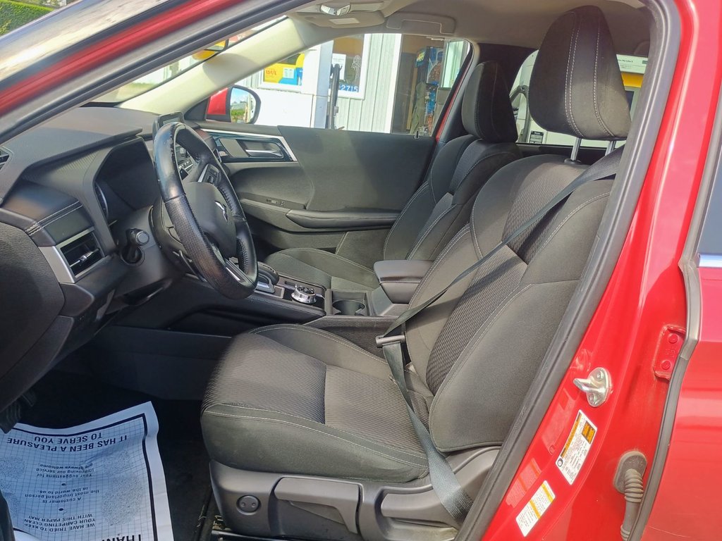 2022 Mitsubishi OUTLANDER ES in New Glasgow, Nova Scotia - 13 - w1024h768px