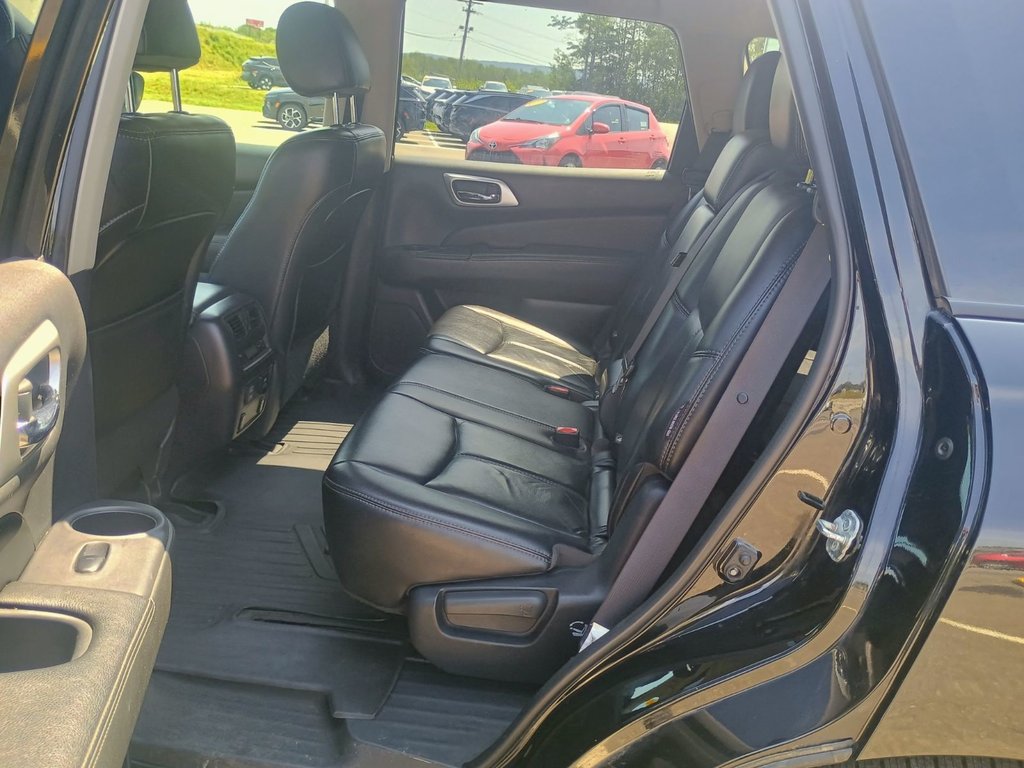 Nissan PATHFINDER SL PREMIUM 2018 à New Glasgow, Nouvelle-Écosse - 12 - w1024h768px