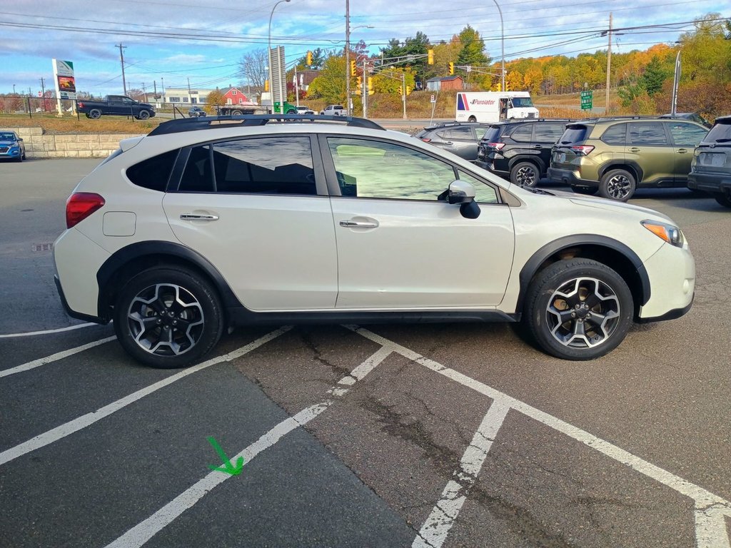 2015 Subaru XV CROSSTREK 2.0I W/LIMITED PKG in New Glasgow, Nova Scotia - 6 - w1024h768px