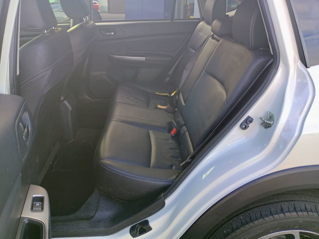 2015 Subaru XV CROSSTREK 2.0I W/LIMITED PKG in New Glasgow, Nova Scotia - 13 - w1024h768px