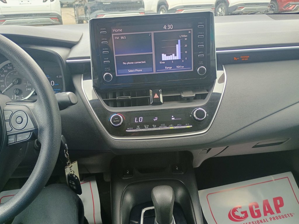 2020 Toyota COROLLA XLE in New Glasgow, Nova Scotia - 10 - w1024h768px