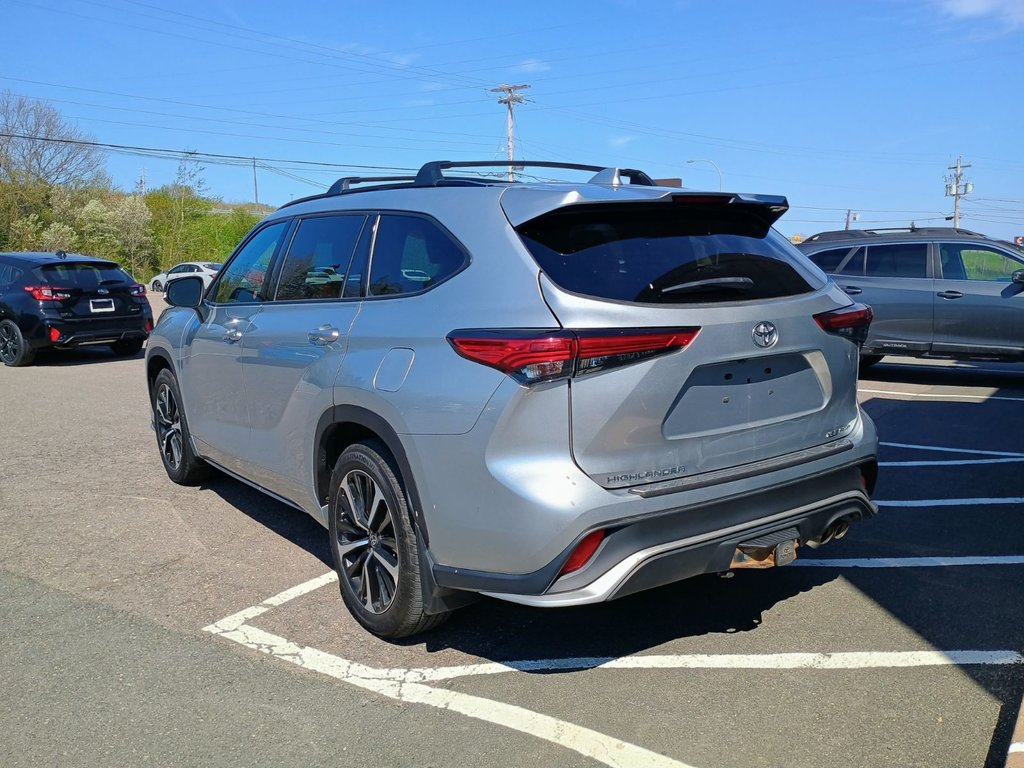 2022 Toyota Highlander XSE in New Glasgow, Nova Scotia - 3 - w1024h768px