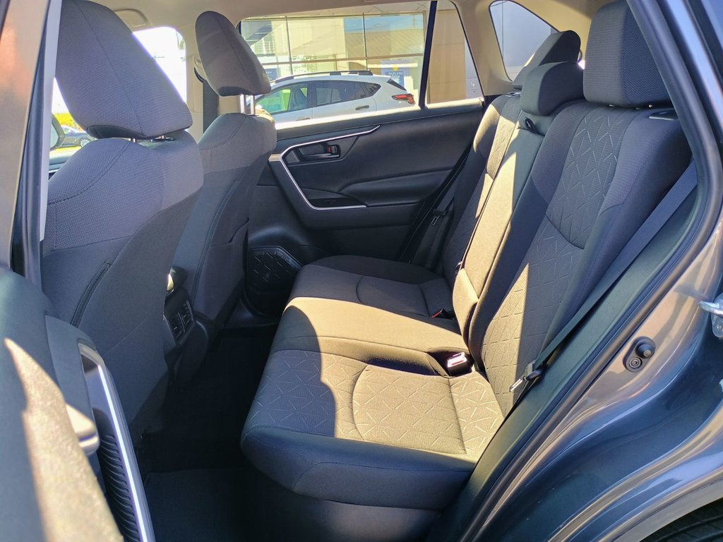 Toyota RAV4 HYBRID LE 2019 à New Glasgow, Nouvelle-Écosse - 13 - w1024h768px