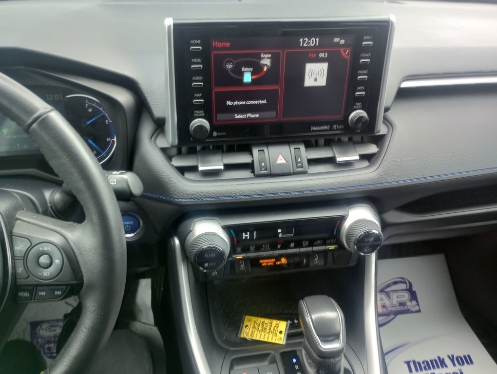 2020 Toyota RAV4 HYBRID XLE in New Glasgow, Nova Scotia - 10 - w1024h768px