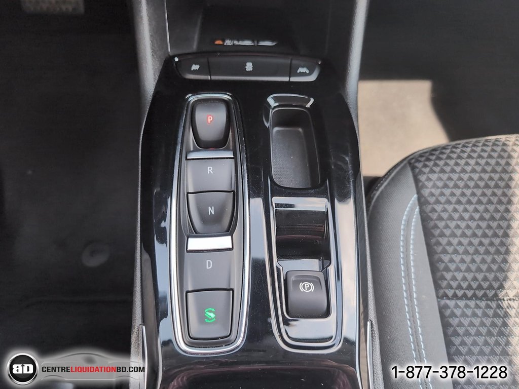 2023 Chevrolet BOLT EUV LT in Granby, Quebec - 18 - w1024h768px