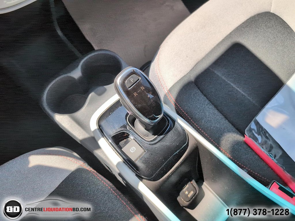 2020 Chevrolet Bolt EV LT (VGA VÉHICULE RECONSTRUIT) in Granby, Quebec - 20 - w1024h768px