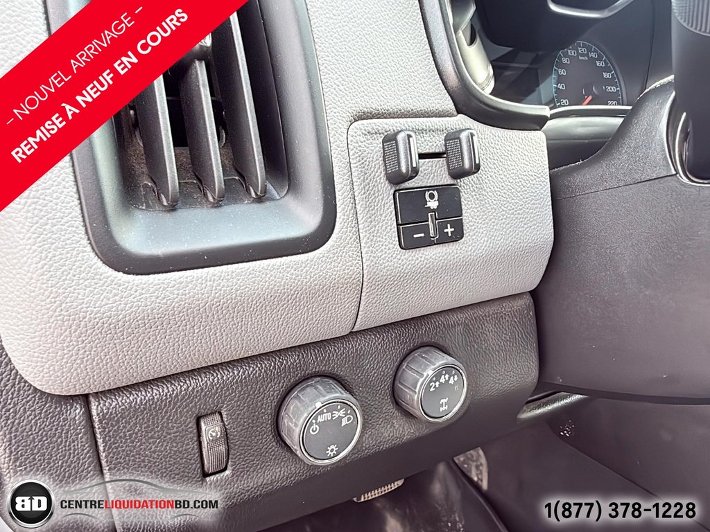 Chevrolet Colorado V6 4X4 WT DOUBLE CAB BOITE 6P 2019 à Granby, Québec - 13 - w1024h768px