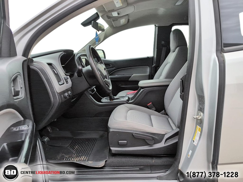 Chevrolet Colorado V6 4X4 WT DOUBLE CAB BOITE 6P 2019 à Granby, Québec - 13 - w1024h768px