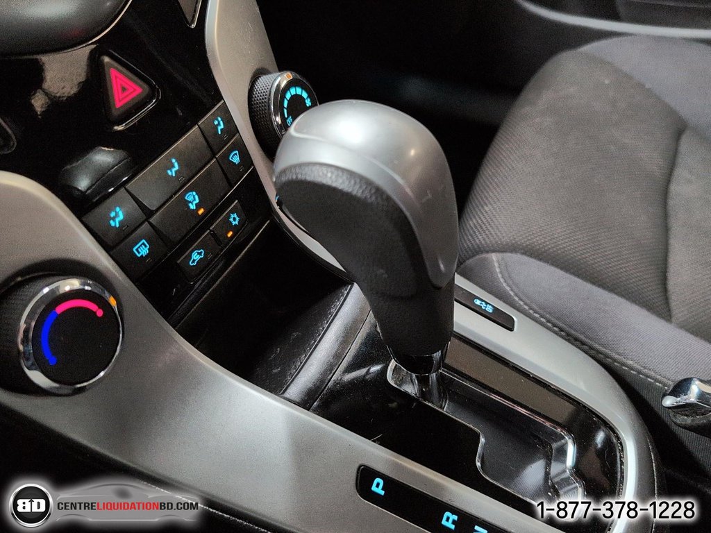 2015 Chevrolet Cruze 1LT AUTOMATIQUE in Granby, Quebec - 20 - w1024h768px