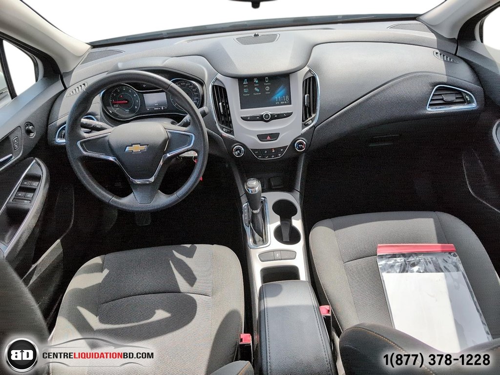 2017 Chevrolet Cruze LS (BAS KM) in Granby, Quebec - 16 - w1024h768px