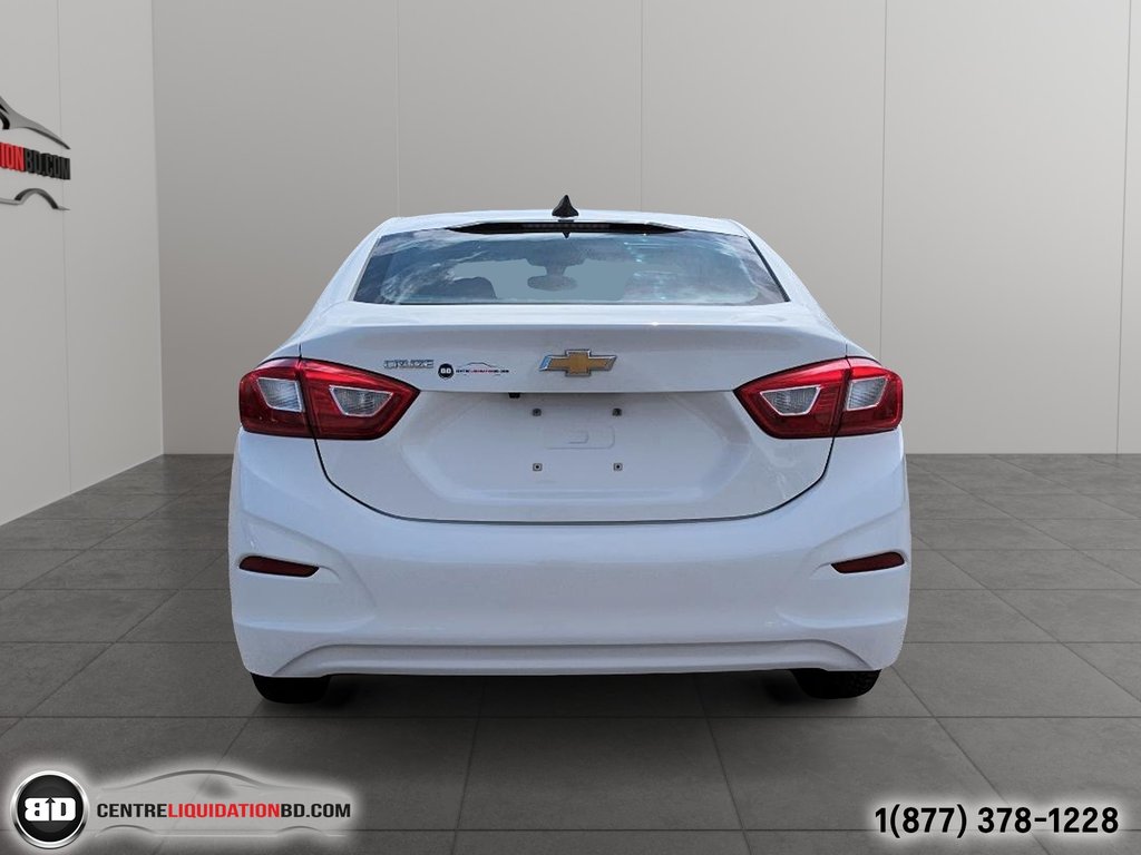 2017 Chevrolet Cruze LS (BAS KM) in Granby, Quebec - 7 - w1024h768px