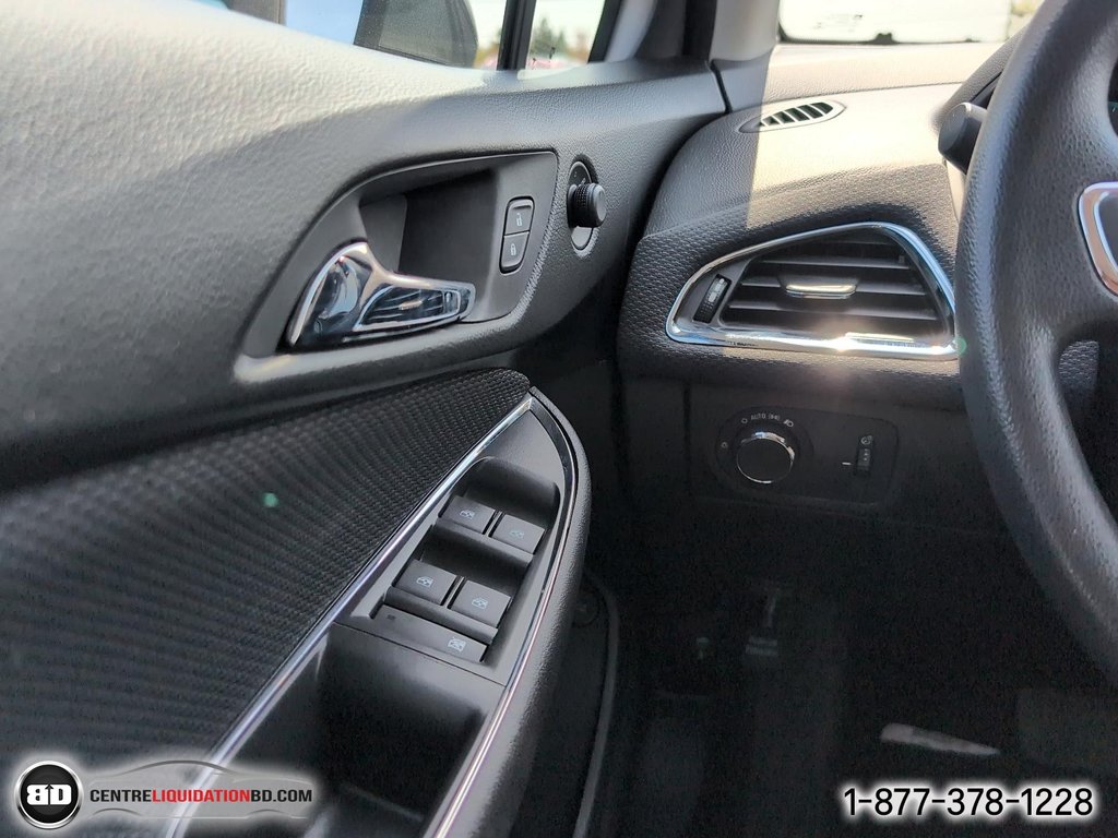Chevrolet Cruze LT 2018 à Granby, Québec - 13 - w1024h768px