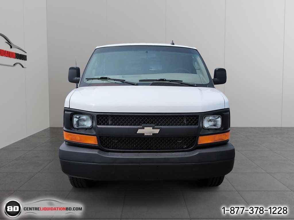 Chevrolet Express Cargo Van  2016 à Granby, Québec - 2 - w1024h768px