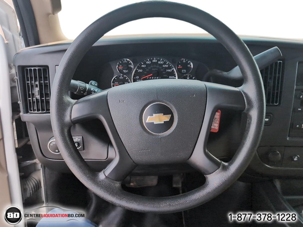 Chevrolet Express Cargo Van  2016 à Granby, Québec - 13 - w1024h768px