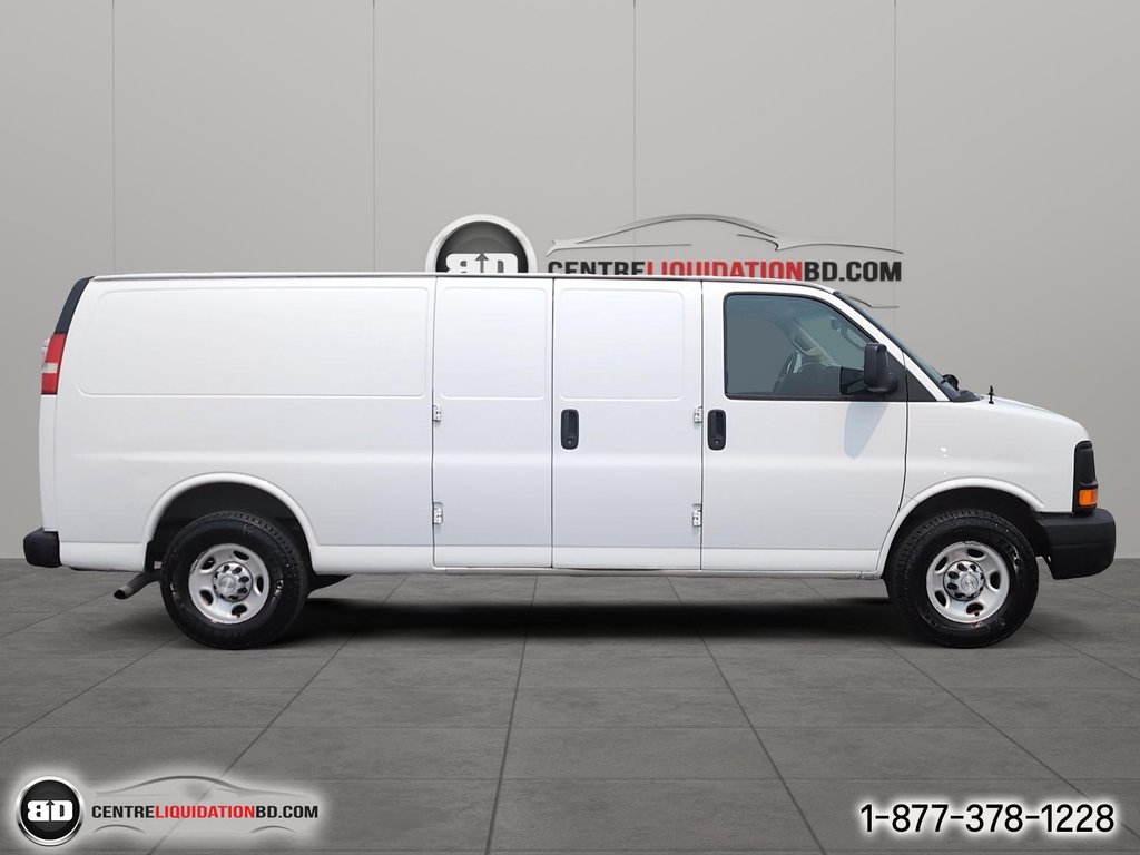 Chevrolet Express Cargo Van  2016 à Granby, Québec - 4 - w1024h768px