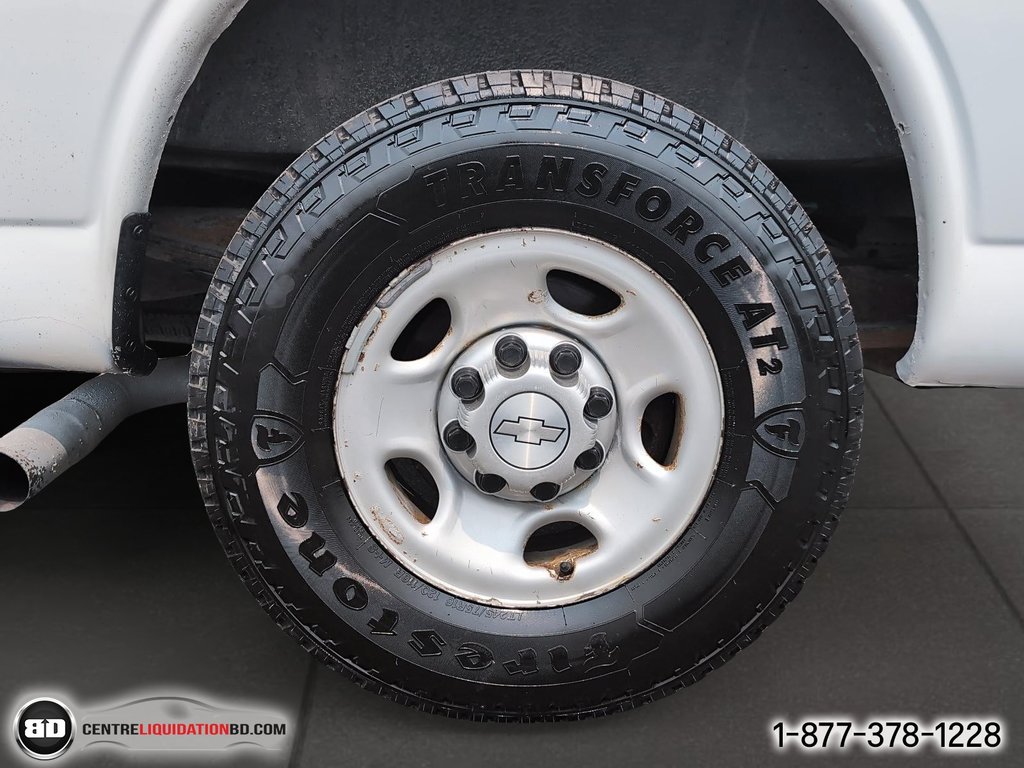 Chevrolet Express Cargo Van  2016 à Granby, Québec - 10 - w1024h768px