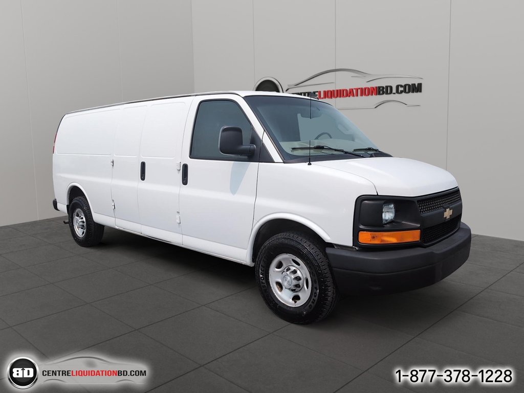 Chevrolet Express Cargo Van  2016 à Granby, Québec - 3 - w1024h768px