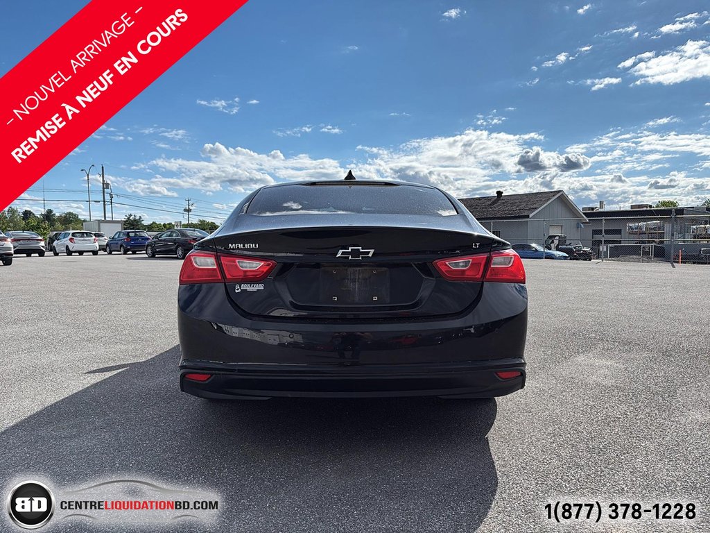2018 Chevrolet Malibu LT CUIR TOIT OUVRANT in Granby, Quebec - 9 - w1024h768px