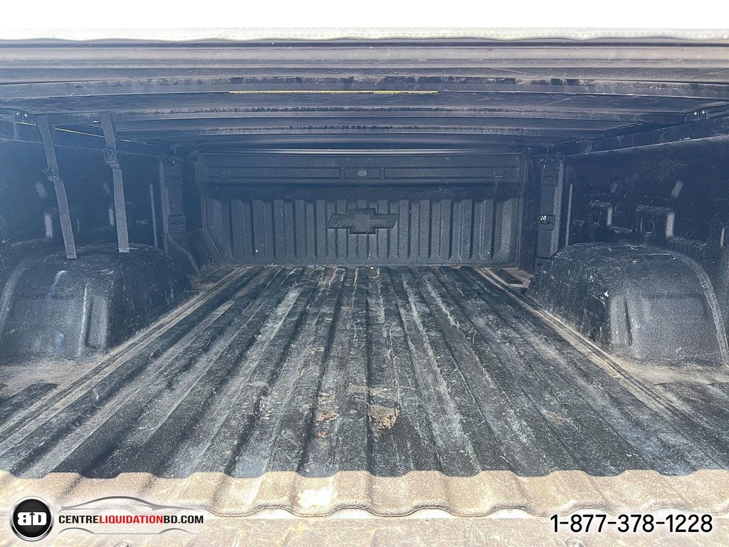 2022 Chevrolet Silverado 1500 LTD Custom 4 cyl 2.7l turbo in Granby, Quebec - 10 - w1024h768px