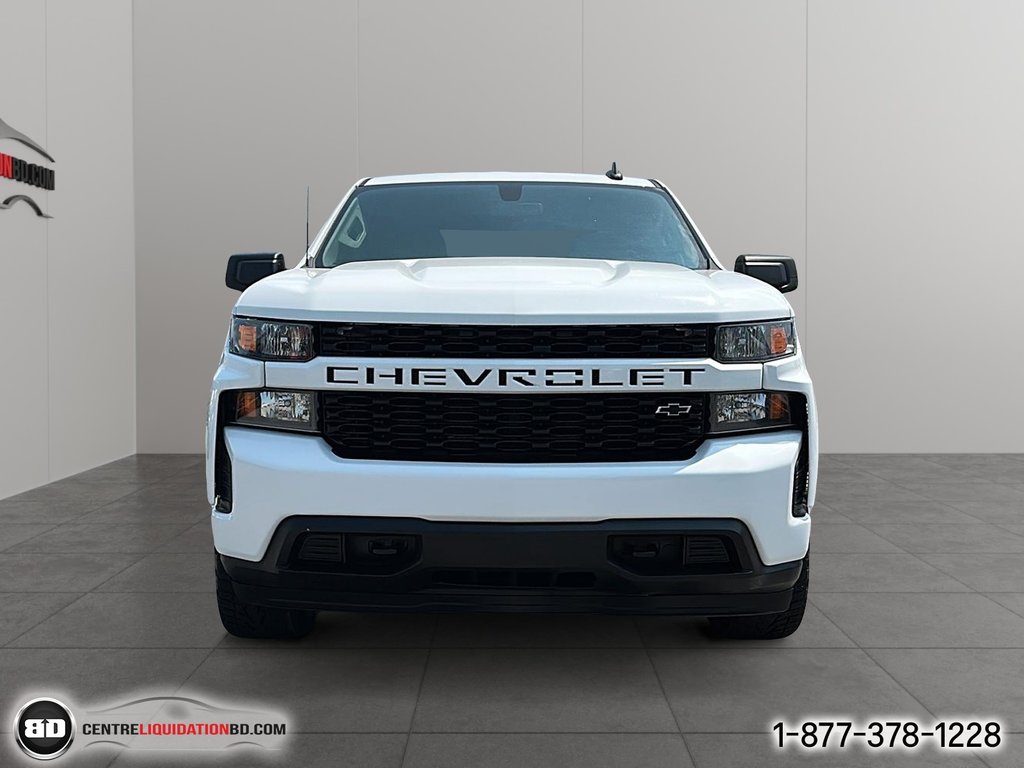 2022 Chevrolet Silverado 1500 LTD Custom 4 cyl 2.7l turbo in Granby, Quebec - 2 - w1024h768px
