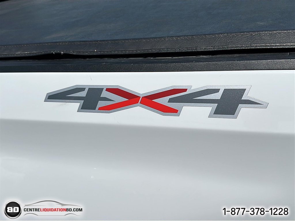 2022 Chevrolet Silverado 1500 LTD Custom 4 cyl 2.7l turbo in Granby, Quebec - 19 - w1024h768px