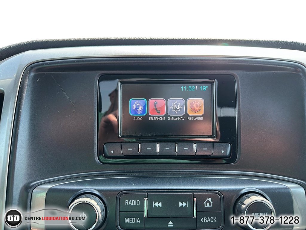 2015 Chevrolet Silverado 1500 LT in Granby, Quebec - 21 - w1024h768px