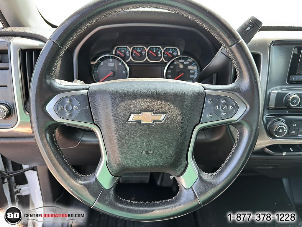 2015 Chevrolet Silverado 1500 LT in Granby, Quebec - 14 - w1024h768px