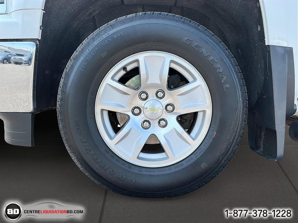 2015 Chevrolet Silverado 1500 LT in Granby, Quebec - 10 - w1024h768px