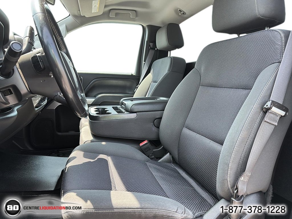 2015 Chevrolet Silverado 1500 LT in Granby, Quebec - 11 - w1024h768px