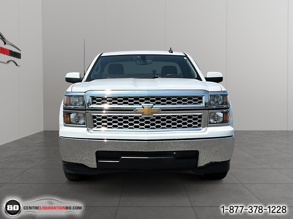 2015 Chevrolet Silverado 1500 LT in Granby, Quebec - 2 - w1024h768px