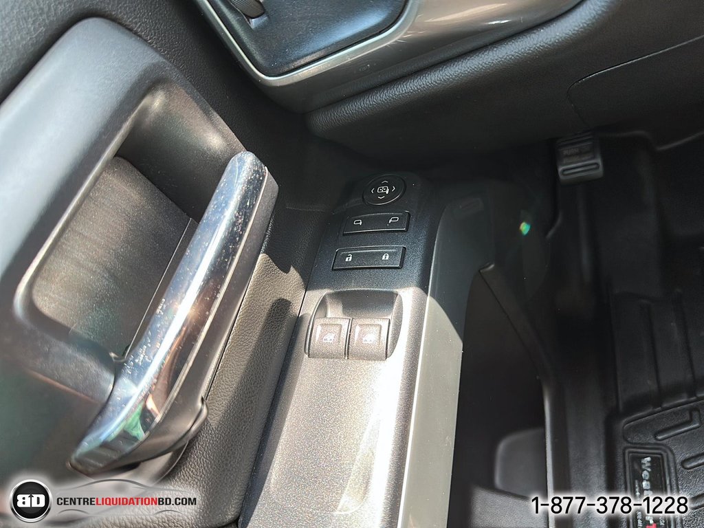 2015 Chevrolet Silverado 1500 LT in Granby, Quebec - 13 - w1024h768px