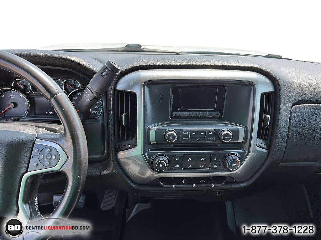 2015 Chevrolet Silverado 1500 LT in Granby, Quebec - 12 - w1024h768px